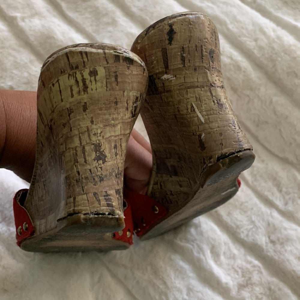 Red Wedges♥️ - Picture 4 of 4
